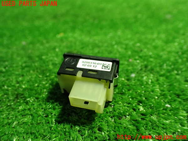 1UPJ-9232666313]BMW 640i クーペ(LW30C F13)スイッチ8 (トランク) 中古_2