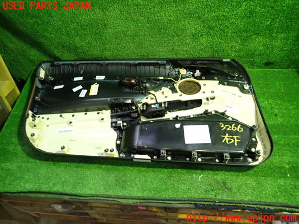1UPJ-9232661234]BMW 640i クーペ(LW30C F13)右前ドア内張り 中古_3