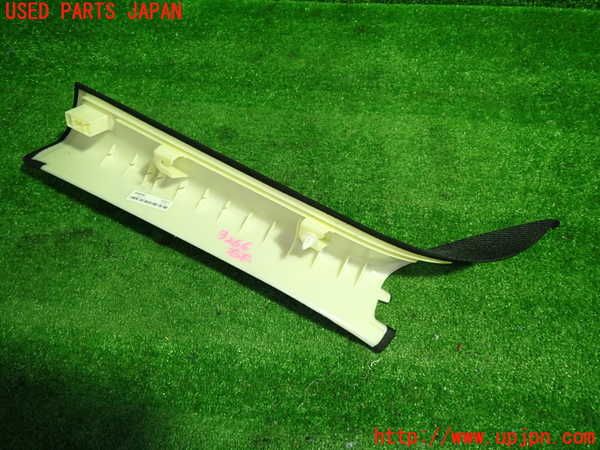 1UPJ-9232667655]BMW 640i クーペ(LW30C F13)右フロントピラートリム 中古_3