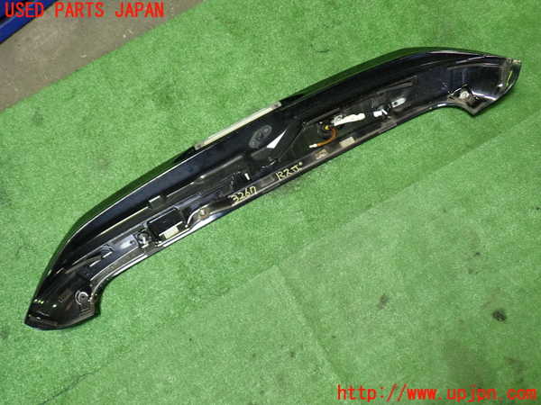 1UPJ-9232671520]ヴェルファイア(GGH20W)リアスポイラー 中古_4