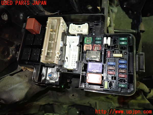 1UPJ-9232676743]ヴェルファイア(GGH20W)ヒューズボックス3 中古_2