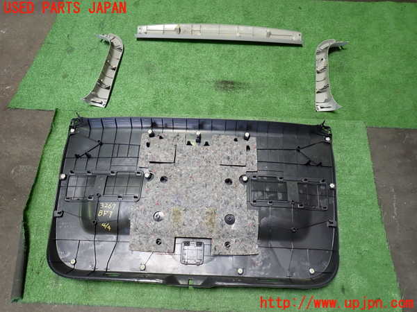 1UPJ-9232671578]ヴェルファイア(GGH20W)バックドア内張り 中古_4