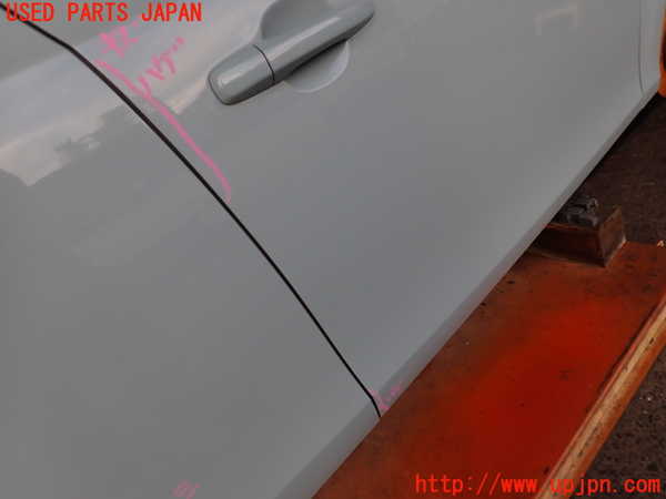 2UPJ-9232681230]ボルボ・V40(MB4154T)右前ドア (43R-00049 M25) 中古_2