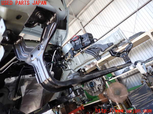 2UPJ-9232685296]ボルボ・V40(MB4154T)メンバー1 中古_2