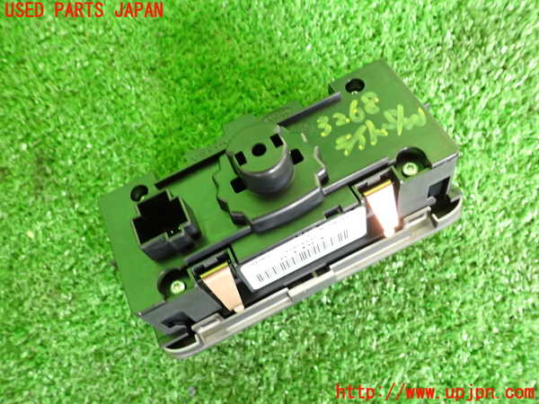 2UPJ-9232686285]ボルボ・V40(MB4154T)ライトスイッチ 中古_2