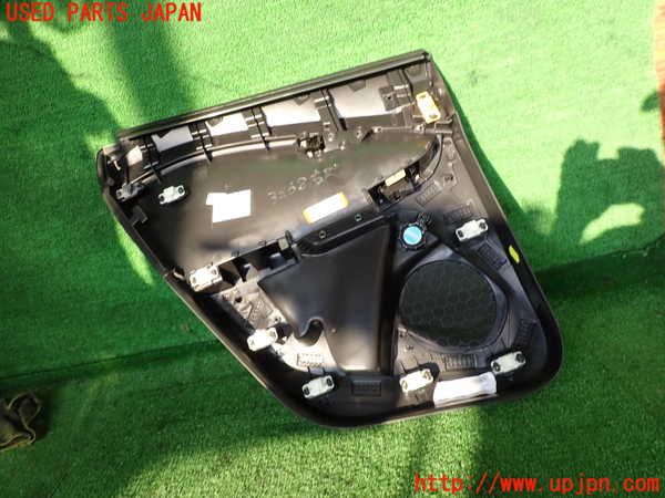 2UPJ-9232681294]ボルボ・V40(MB4154T)右後ドア内張り 中古_3