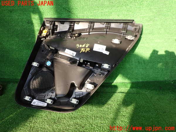 2UPJ-9232681324]ボルボ・V40(MB4154T)左後ドア内張り 中古_3