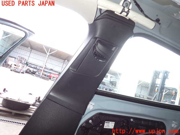 2UPJ-9232687665]ボルボ・V40(MB4154T)右センターピラートリム 中古_2