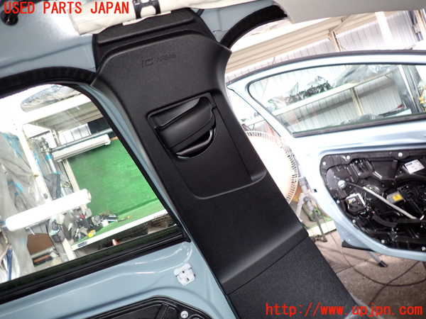 2UPJ-9232687670]ボルボ・V40(MB4154T)左センターピラートリム 中古_2