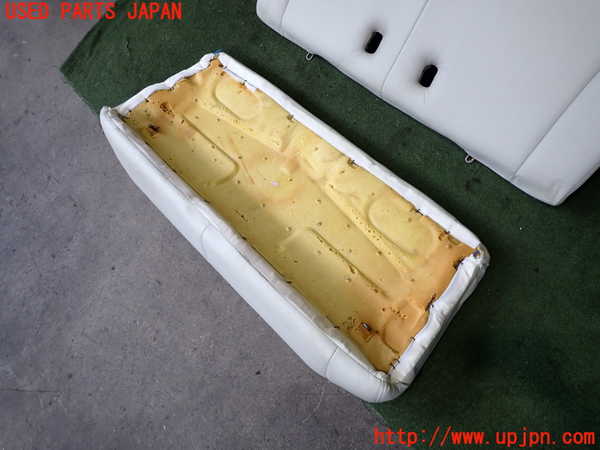 2UPJ-9232697385]フィガロ(FK10)リアシート 中古_2