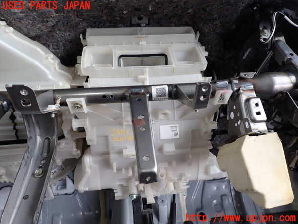 2UPJ-9232716081]プロボックス バン ハイブリッド(NHP160V)エバポレーター1 中古_2