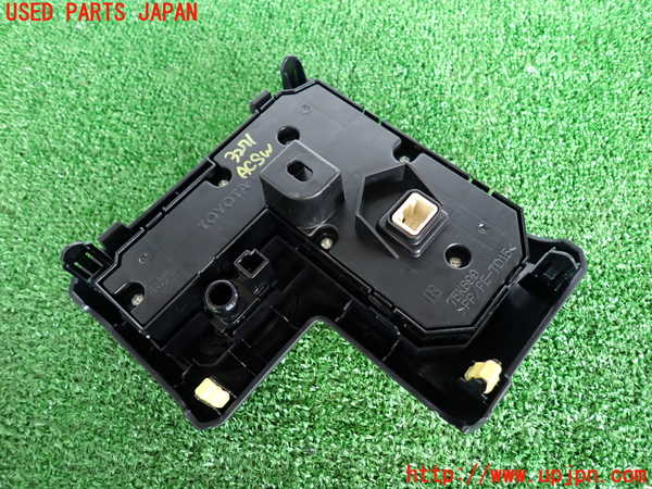 2UPJ-9232716066]プロボックス バン ハイブリッド(NHP160V)エアコンスイッチ1 中古_2