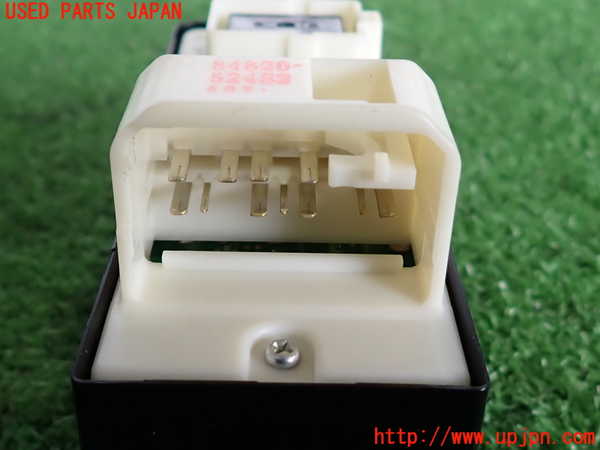 2UPJ-9232716240]プロボックス バン ハイブリッド(NHP160V)右前パワーウィンドウスイッチ 中古_3