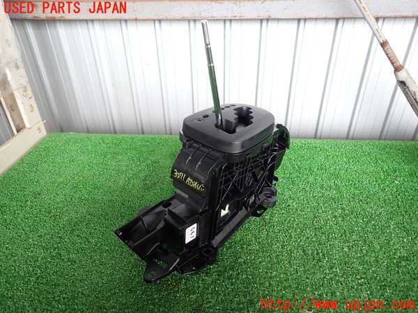 2UPJ-9232717555]プロボックス バン ハイブリッド(NHP160V)ATシフトレバー 中古_2