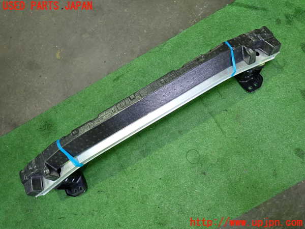 1UPJ-9232721014]ノアハイブリッド(ヴォクシーハイブリッド)(ZWR90W)フロントバンパーホースメント 中古_2