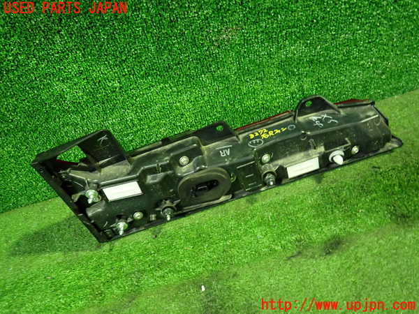 1UPJ-9232721550]ノアハイブリッド(ヴォクシーハイブリッド)(ZWR90W)右リアフィニッシャー 中古_2