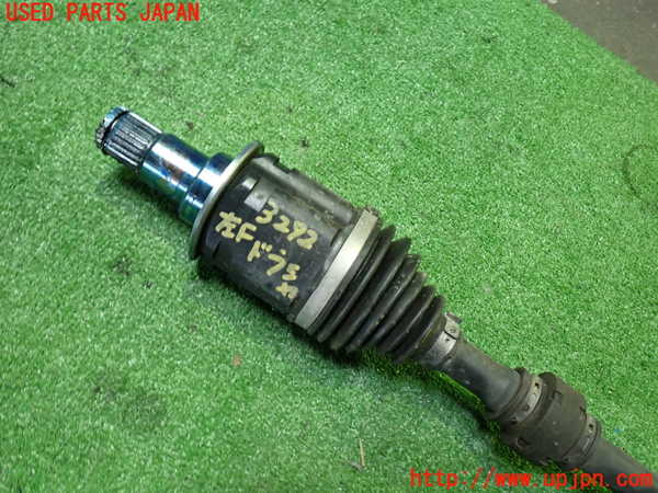 1UPJ-9232724015]ノアハイブリッド(ヴォクシーハイブリッド)(ZWR90W)左フロントドライブシャフト 中古_3
