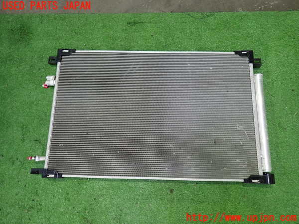 1UPJ-9232726031]ノアハイブリッド(ヴォクシーハイブリッド)(ZWR90W)エアコンコンデンサー1 中古_2