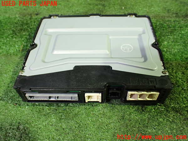 1UPJ-9232726147]ノアハイブリッド(ヴォクシーハイブリッド)(ZWR90W)コンピューター2 (テレマティクス) 中古_2
