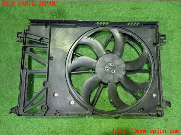 1UPJ-9232726836]ノアハイブリッド(ヴォクシーハイブリッド)(ZWR90W)電動ファン1 中古_2