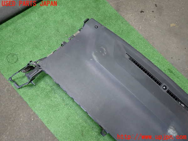 1UPJ-9232727505]ノアハイブリッド(ヴォクシーハイブリッド)(ZWR90W)ダッシュボード 中古_3