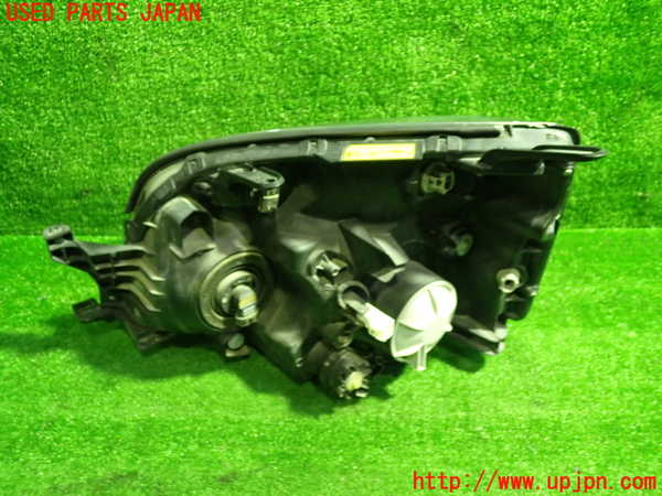 1UPJ-9232731130]ヴォクシー(ノア)(AZR60G)右ヘッドライト HID 中古_2