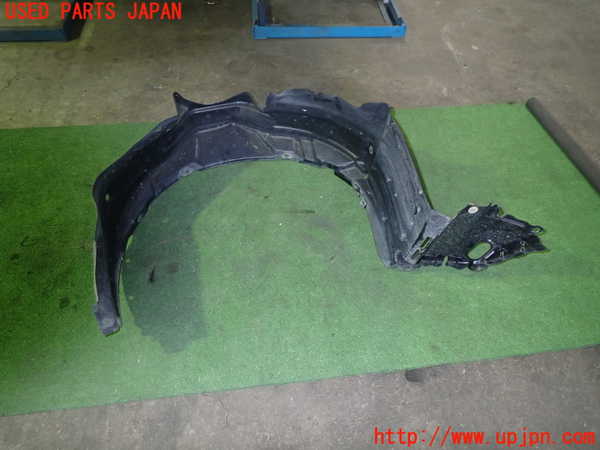 1UPJ-9232731092]ヴォクシー(ノア)(AZR60G)左前フェンダーライナー 中古_3