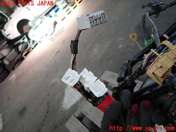 1UPJ-9232732010]ヴォクシー(ノア)(AZR60G)エンジン 1AZ-FSE 中古_3