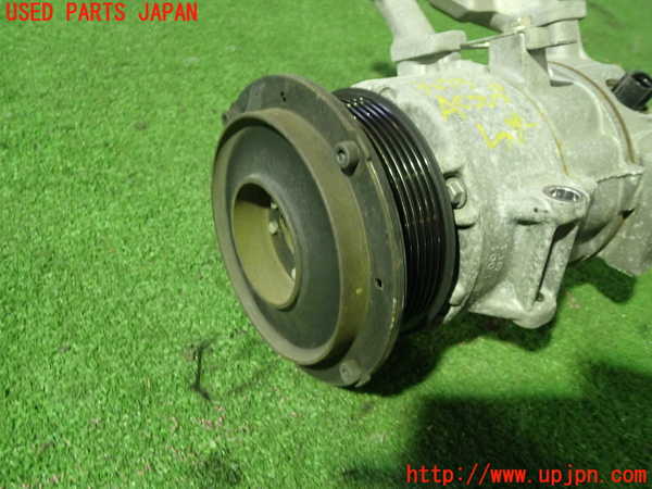 1UPJ-9232736025]ヴォクシー(ノア)(AZR60G)エアコンコンプレッサー 中古_2