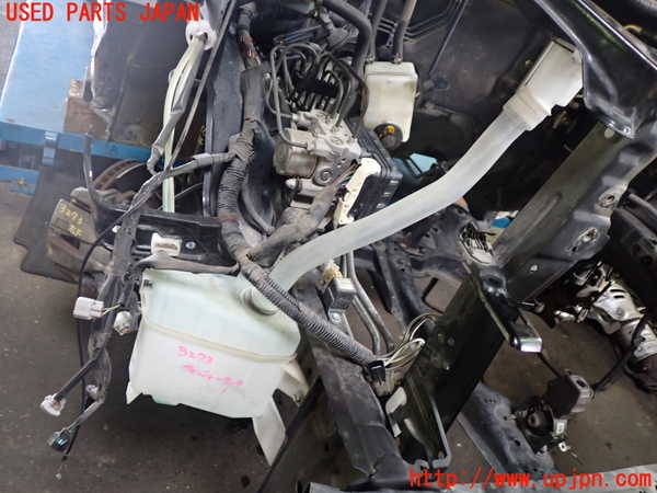 1UPJ-9232736791]ヴォクシー(ノア)(AZR60G)ウォッシャータンク1 中古_2