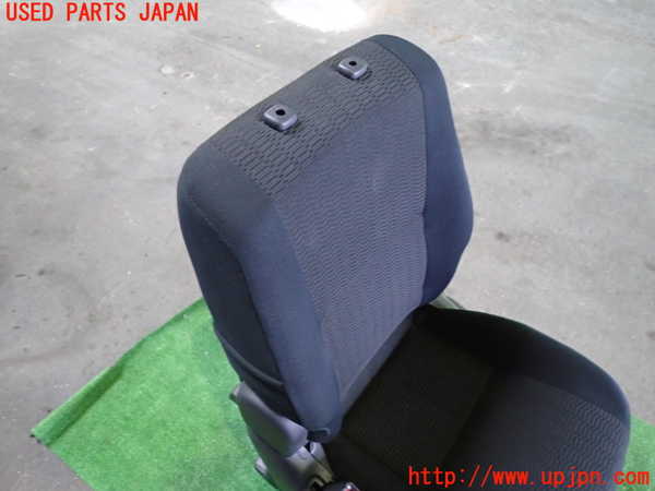 1UPJ-9232737065]ヴォクシー(ノア)(AZR60G)助手席シート 中古_2