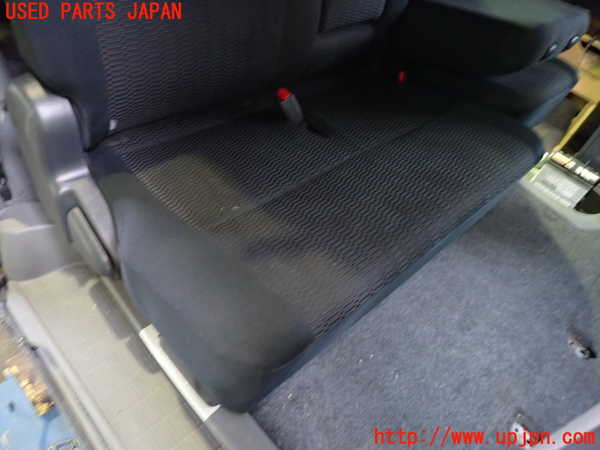 1UPJ-9232737145]ヴォクシー(ノア)(AZR60G)右2列目シート 中古_3
