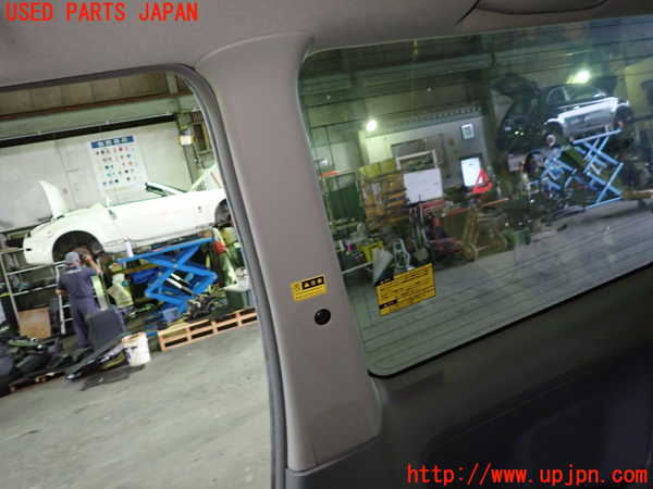 1UPJ-9232737675]ヴォクシー(ノア)(AZR60G)右リアピラートリム 中古_2