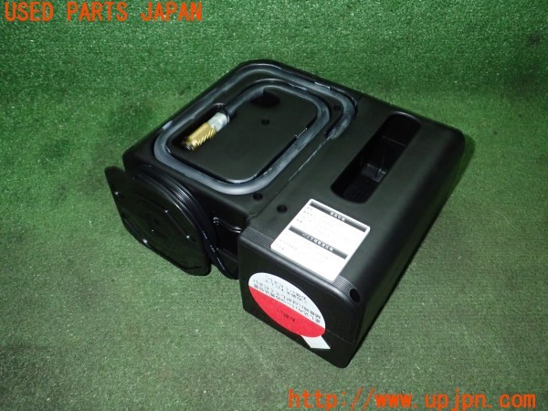 3UPJ=9232740625]レクサス GS350(GRL10)純正 パンク修理キット エアコンプレッサーのみ 中古_2