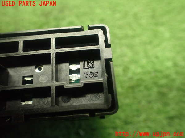 1UPJ-9232746313]レクサス・GS350(GRL10)スイッチ8 (オドトリップ) 中古_4