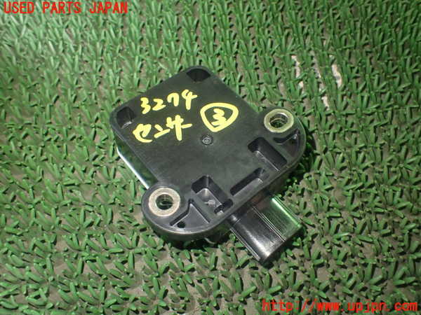 1UPJ-9232746383]レクサス・GS350(GRL10)センサー3 (ヨーレート) 中古_2