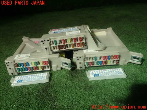 1UPJ-9232746743]レクサス・GS350(GRL10)ヒューズボックス3 中古_3