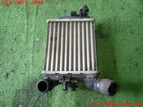 1UPJ-9232752451]アバルト・500(312141)インタークーラー1 (右側) 中古_4