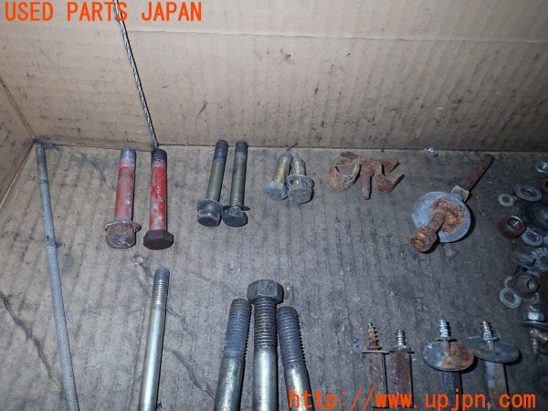 3UPJ=9232770720]ルノー アルピーヌ V6 ターボ(D501)ネジ・ナット・ステー類 セット ジャンク_2