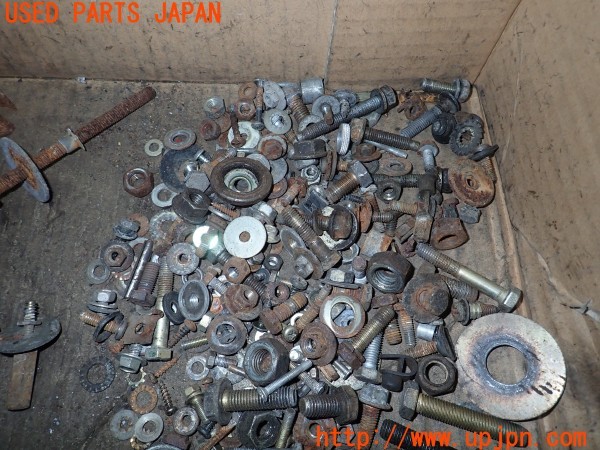 3UPJ=9232770720]ルノー アルピーヌ V6 ターボ(D501)ネジ・ナット・ステー類 セット ジャンク_4