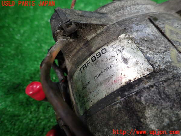 1UPJ-9232776025]ルノー・アルピーヌ V6 ターボ(GTA)(D501)エアコンコンプレッサー 中古_4