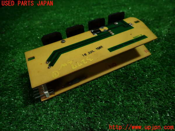 1UPJ-9232776306]ルノー・アルピーヌ V6 ターボ(GTA)(D501)スイッチ1 (ハザード) 中古_2