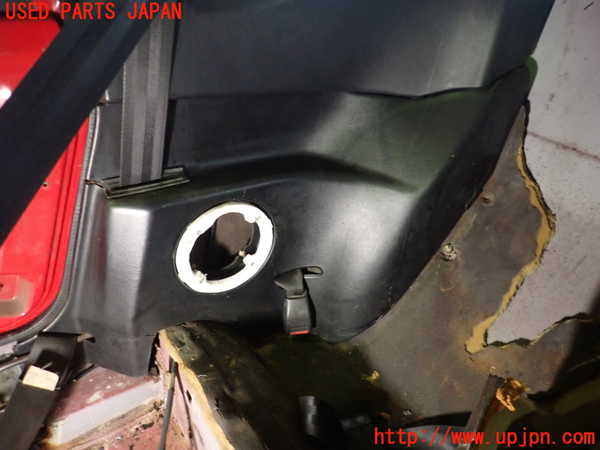 1UPJ-9232777675]ルノー・アルピーヌ V6 ターボ(GTA)(D501)右リアピラートリム 中古_3