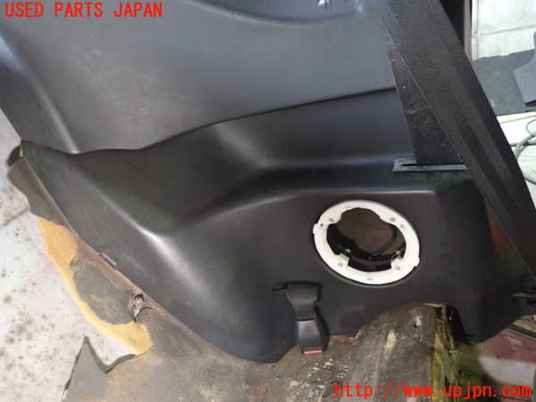 1UPJ-9232777680]ルノー・アルピーヌ V6 ターボ(GTA)(D501)左リアピラートリム 中古_3