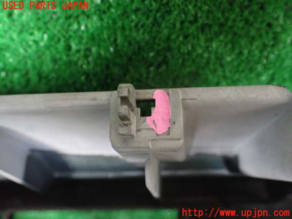 1UPJ-9232781050]ビッグホーン(UBS73GW)ラジエターグリル 中古_5