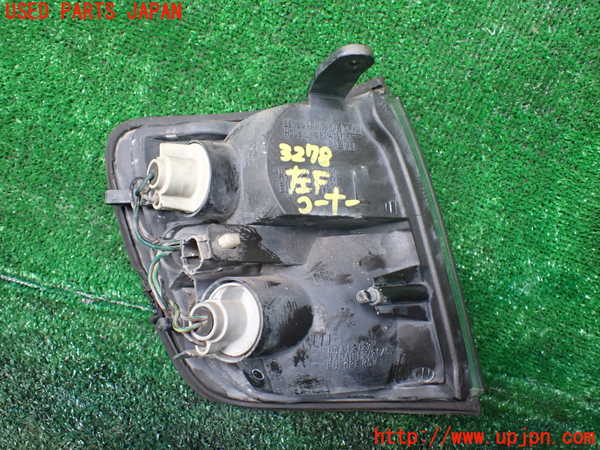 1UPJ-9232781152]ビッグホーン(UBS73GW)左コーナーランプ 中古_3