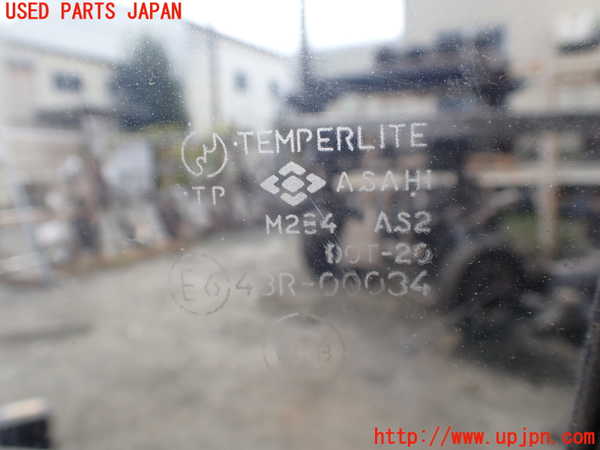 1UPJ-9232781230]ビッグホーン(UBS73GW)右前ドア ASAHI M284 中古_5