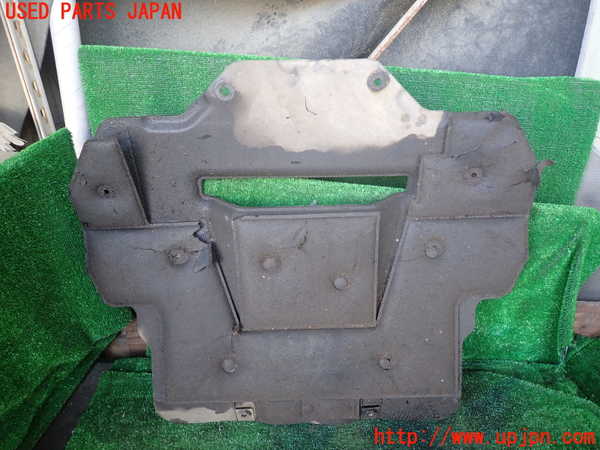 1UPJ-9232782170]ビッグホーン(UBS73GW)エンジンアンダーカバー 中古_2