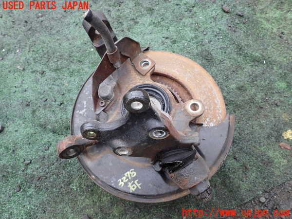 1UPJ-9232784290]ビッグホーン(UBS73GW)右フロントナックルハブ 中古_2