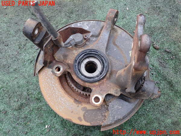 1UPJ-9232784295]ビッグホーン(UBS73GW)左フロントナックルハブ 中古_2